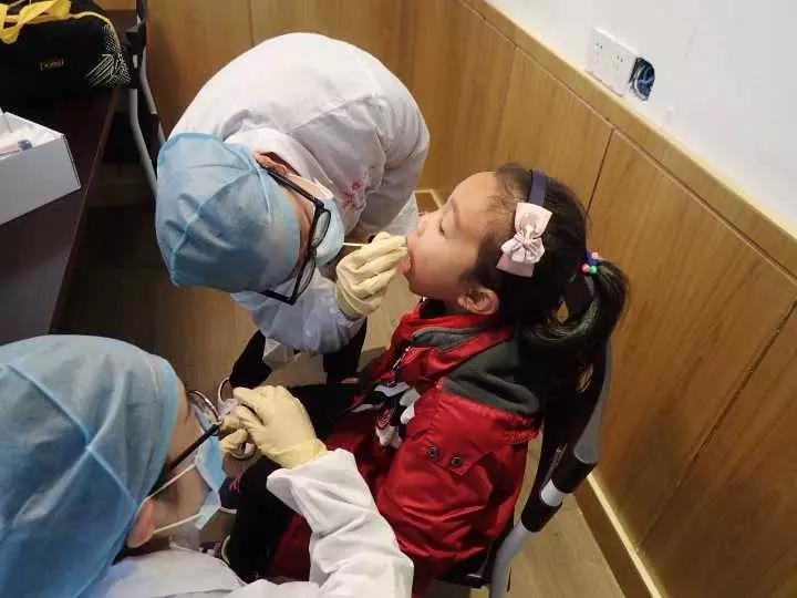 家長注意，冬季這種病進入高發期，多數孩子已經中招，甚至出現班級停課現象