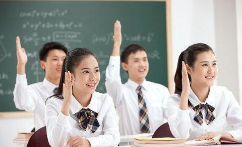 真情流露，高三的你們多愛惜愛惜自己