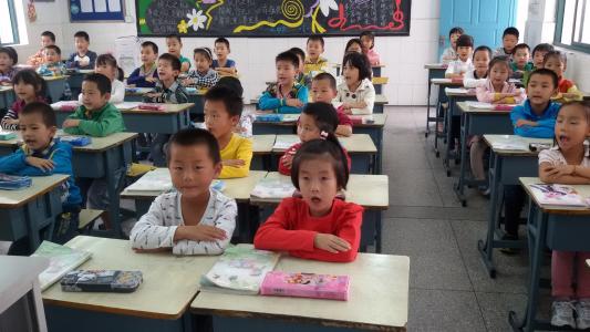 從備受尊重到家長吐槽，公校老師的形象為什么大不如從前？