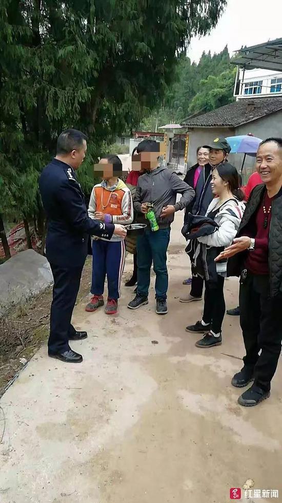 四川兩小學生野外迷路 靠吃竹雞紅薯撐過6天5夜