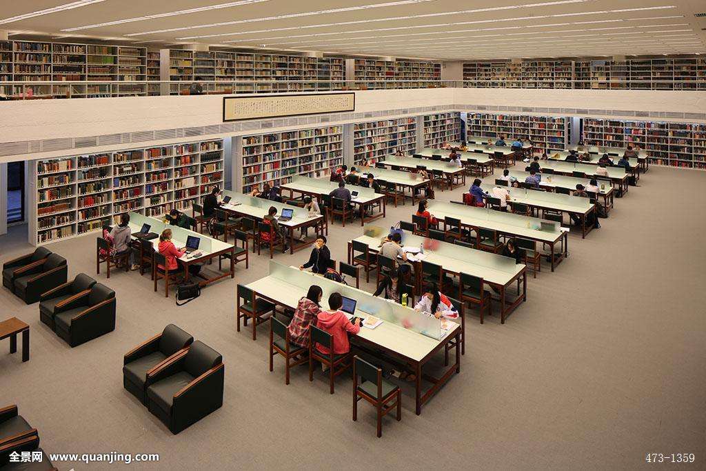 67.2%受訪者建議大學四年充分利用校圖書館