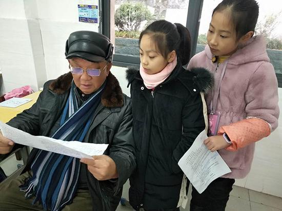 七旬小學校長爭議中力推課改 重拾二十多年前教育理想