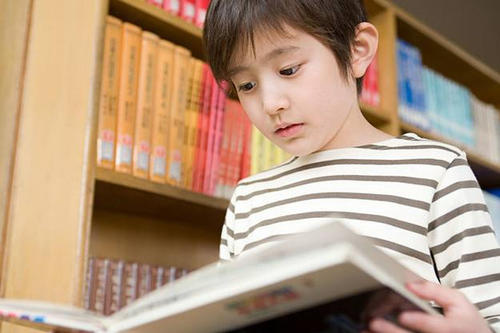 怎么培養(yǎng)一個超愛讀書的孩子？