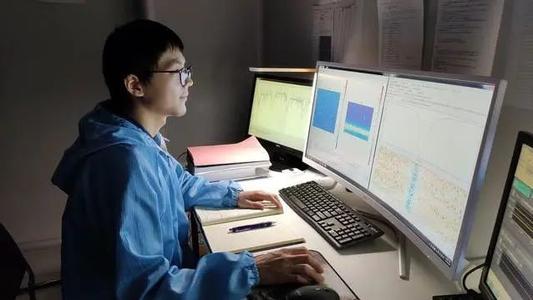 在特殊的學期里，畢業生們度過了一段特殊的科研時光